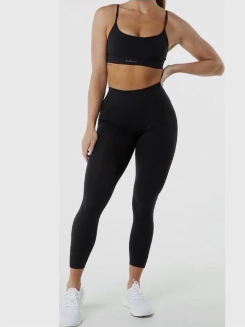 Alphalete Black High-Waist Pocket Leggings No Front Seam!
